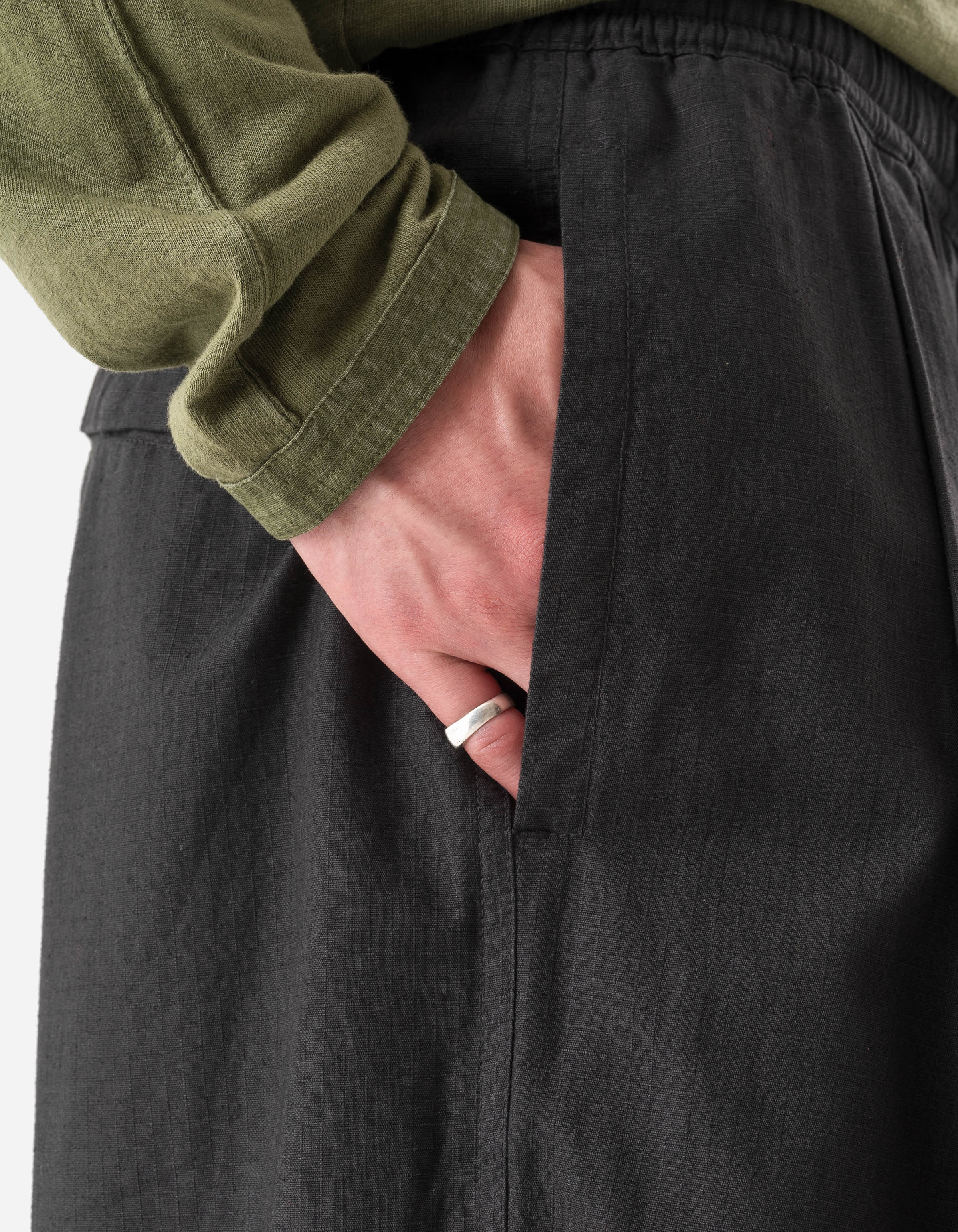 7319 Hemp Ripstop Pleated Trousers Black - Image 5